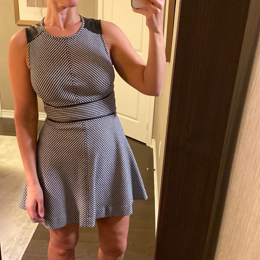 Derek Lam 10 Crosby Houndstooth Fit & Flare Dress Sz 6